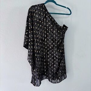 Vici Off Shoulder Cocktail Dress. Size L.